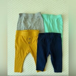 Great Condition! Set of 4 Baby’s Pants, 0-3 Months